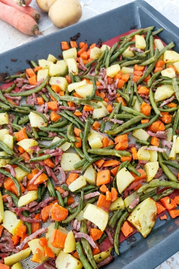 One Pan Pommes De Terre Haricots Verts Carottes Lardons Simplement